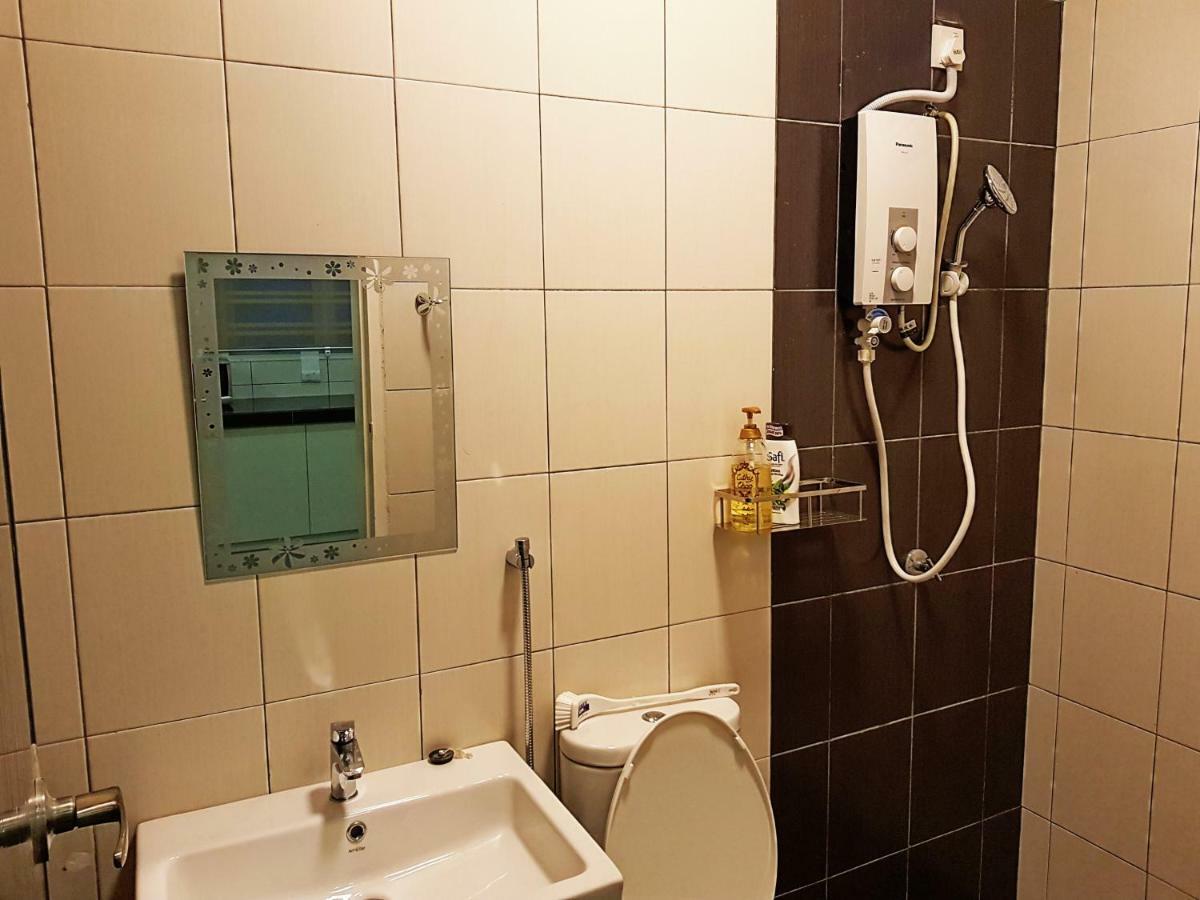 Selendang In Krubong Near Std Hang Jebat, Mitc & Utem Malacca Eksteriør bilde